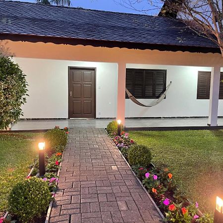 Casa Melhor Localizada Em Pomerode Eksteriør billede